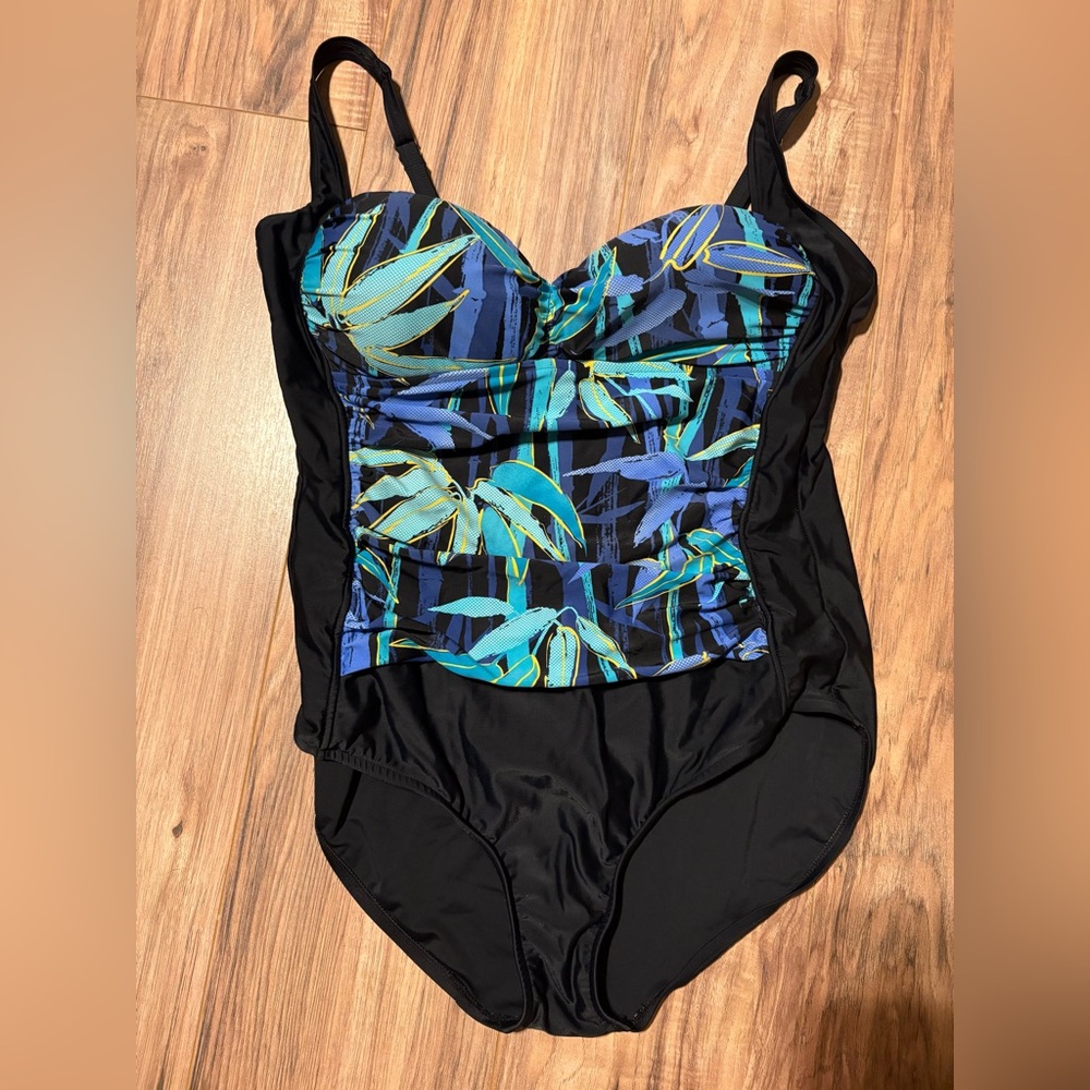 Tropical Print Women’s Swimwear